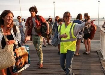 Spain, France Battle Raging Wildfires as Tens of Thousands Evacuated