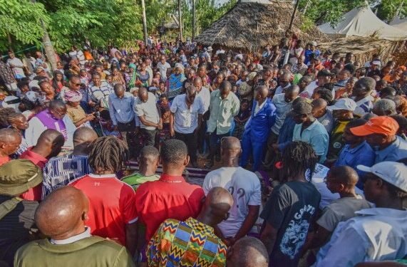 Hundreds of Kenyan Women Die in Childbirth Amid Struggling Healthcare Services