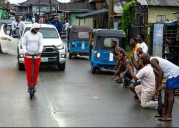Olu of Warri Ogiame Atuwatse III Spotted During Morning Exercise — See Photos