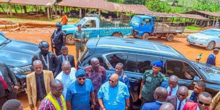 Tension in Osogbo as Gunmen Attack Adeleke’s Convoy, Trigger Gun Battle