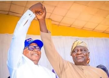 Osun Election: Oyinlola-Led PDP Faction Backs APC Candidate Oyebamiji