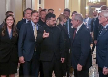 US Senate Approves Tough New Sanctions on Russian Energy Sector