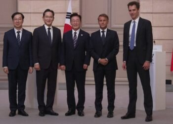 Macron, Lee Expand France-South Korea Ties With $20bn Trade Goal and Defence Pact