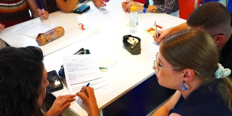 ‘Phones Can Wait’: France Puts Smartphones on Hold in Secondary Schools
